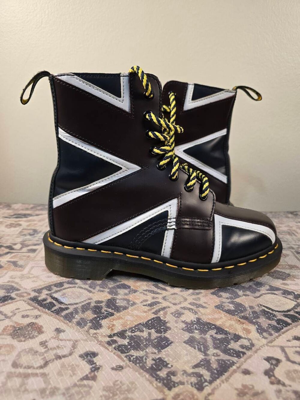 Dr. Martens 1460 Women's Size 7 UK Pascal Brit Union Jack 8 Eye Combat Boot